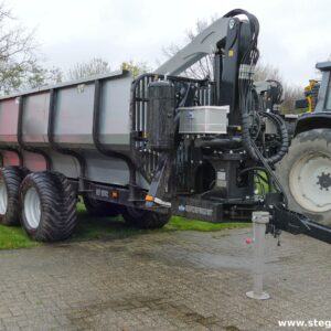 Neuwertiger Rückewagen Trejon MF1202 mit Kran V7800