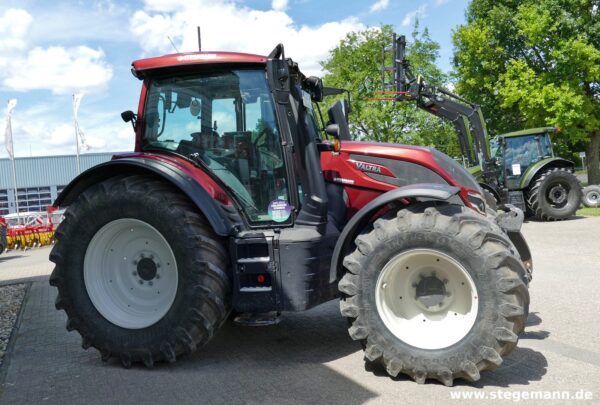 Valtra N155eV Vorführschlepper