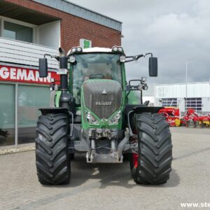 Fendt 826 Vario S Profi Plus Schlepper
