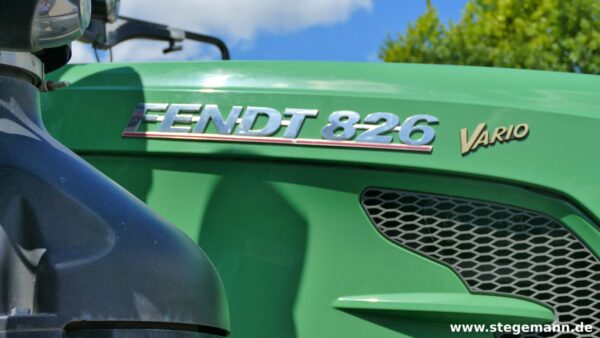 Fendt 826 Vario S Profi Plus Schlepper – Bild 21