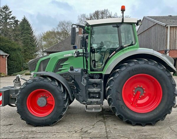 Fendt 826 Vario S Profi Plus