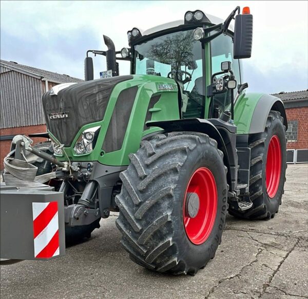 Fendt 826 Vario S Profi Plus