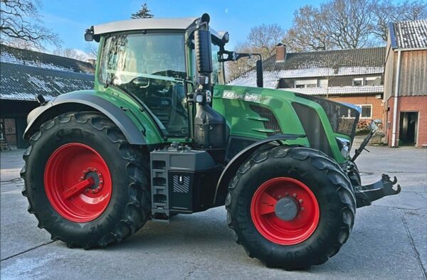 Fendt 826 Vario S Profi Plus