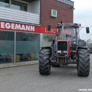 Schlepper Massey Ferguson Typ 273 mit STEGEMANN Frontlader