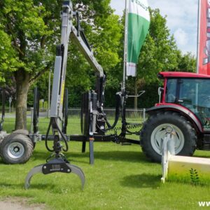 Rückewagen Trejon MF 950 + V6800 Kran